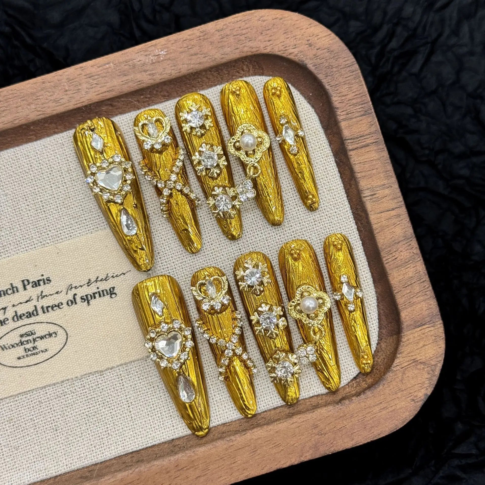 Baroque Style Luxury Golden Sparkling Big Discount New Fashion French Style Press on Nail for Fingers