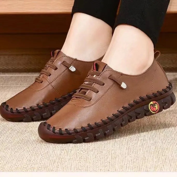 2025 New Hot Selling Plus Size Women's Casual Leather Sneakers Light-Weight Casual Shoes Woman