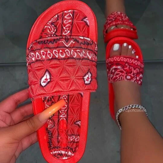 2021 Hot Sale EVA Ladies Beach slippers Red Bandana Slides  Flat Women Sandals Satin Bandana Shoes